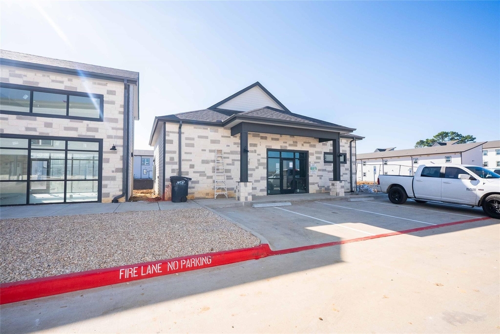 2101 Reinke - Photo 2
