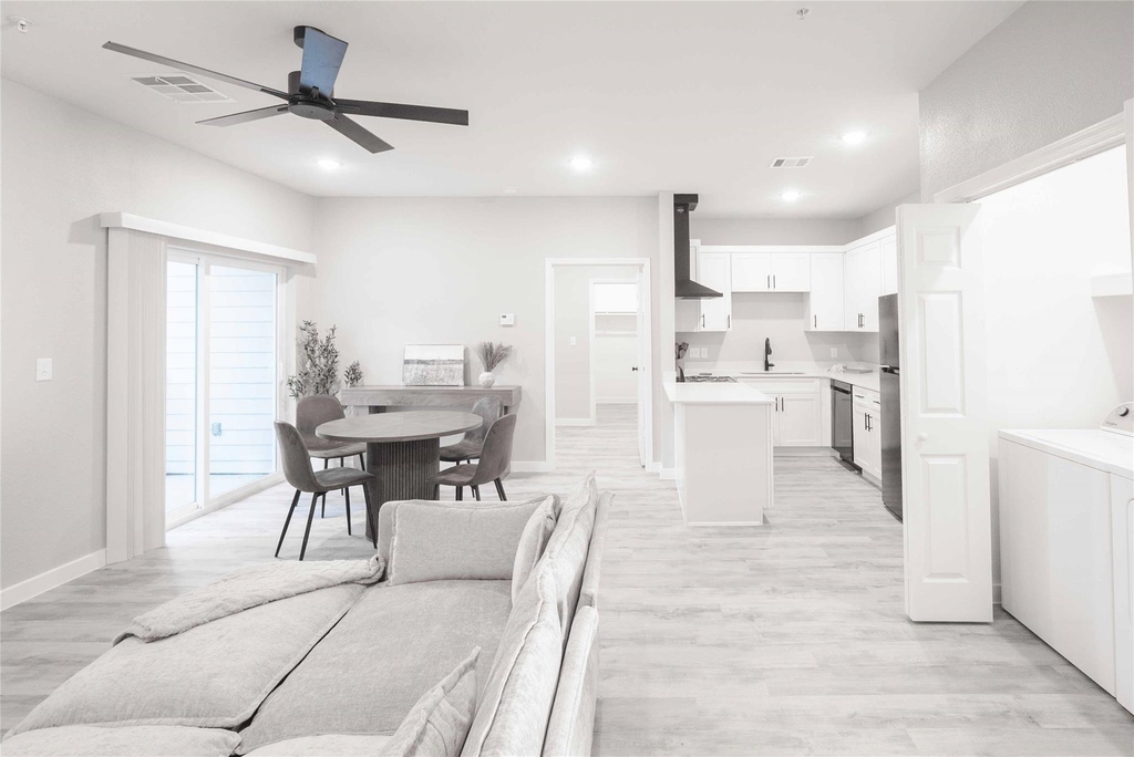2101 Reinke - Photo 4
