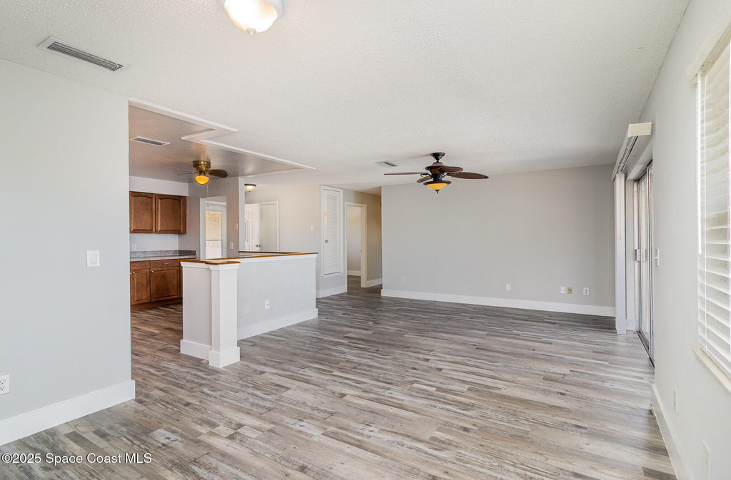 205 Trinidad Drive - Photo 5