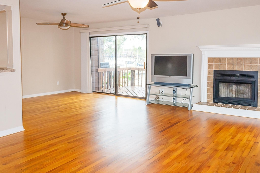 787 Davis Road - Photo 15