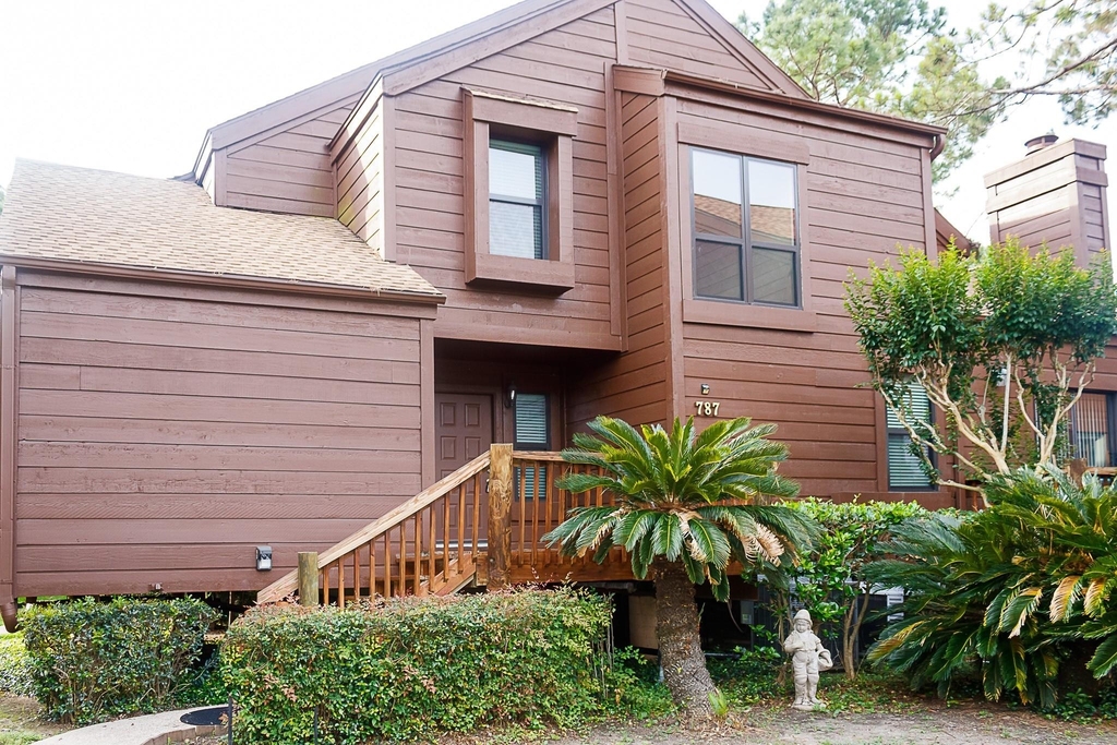 787 Davis Road - Photo 1