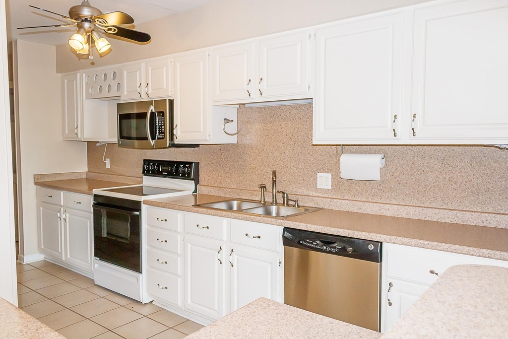 787 Davis Road - Photo 19