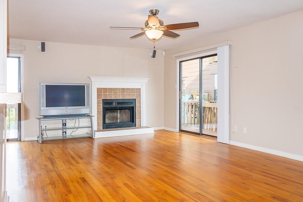 787 Davis Road - Photo 14