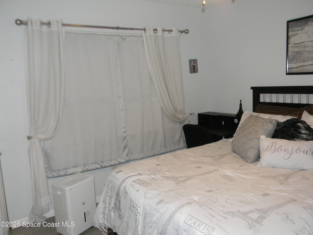 981 Sonesta Avenue Ne - Photo 6