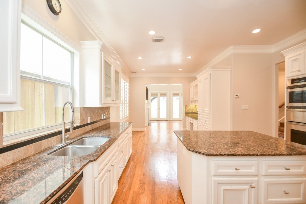 7626 E Jordan Cove - Photo 2
