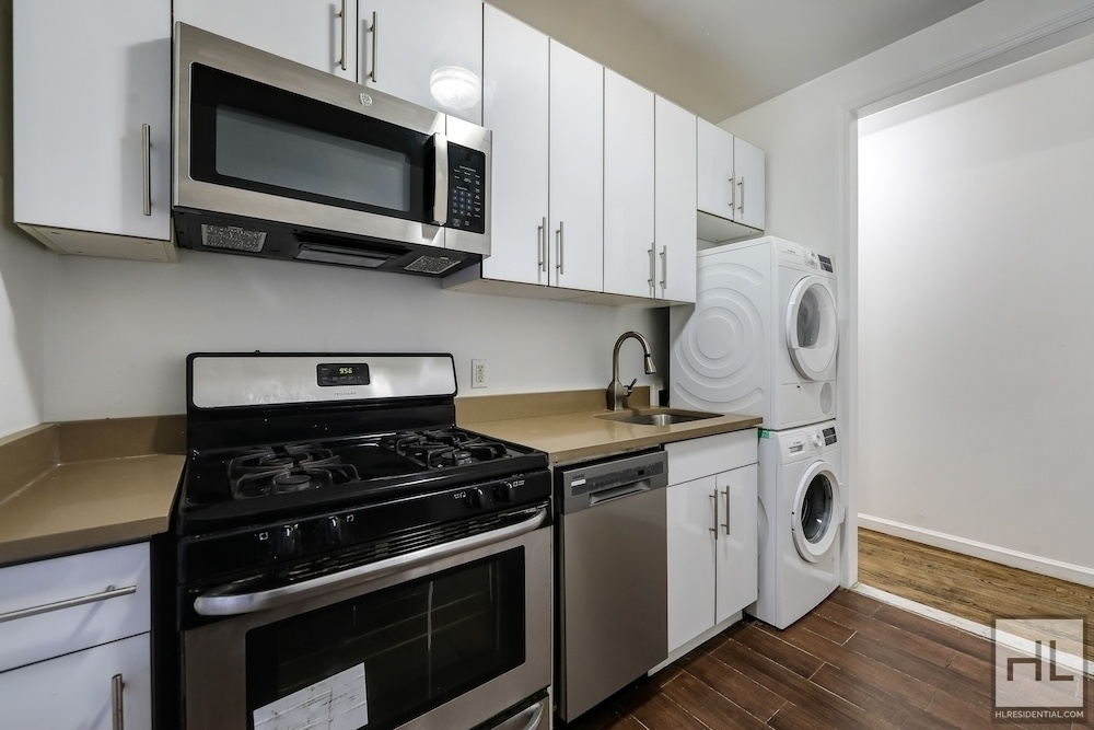 Claremont Avenue - Photo 1