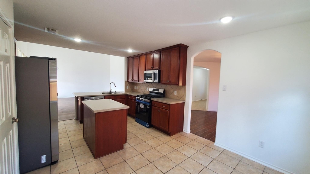 2814 Silver Point Lane - Photo 3