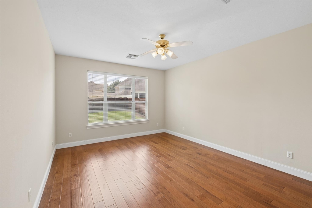 6414 Pinewood Trace Lane - Photo 11
