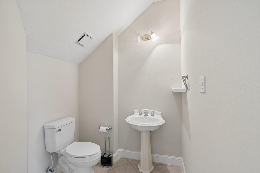 6414 Pinewood Trace Lane - Photo 10