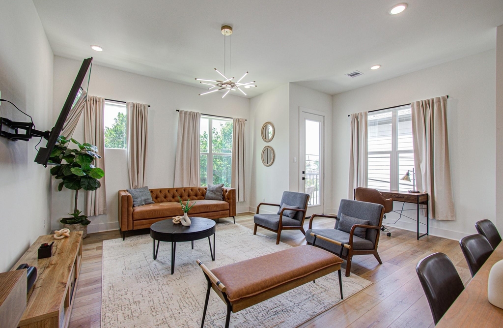 3311 Daphne Street - Photo 9