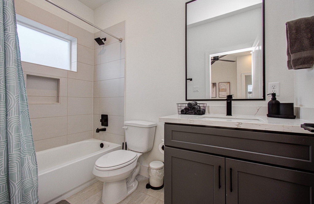 3311 Daphne Street - Photo 21
