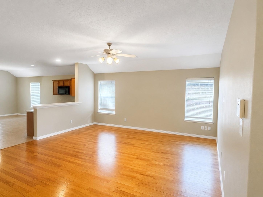 2119 Hawthorne Brook - Photo 4