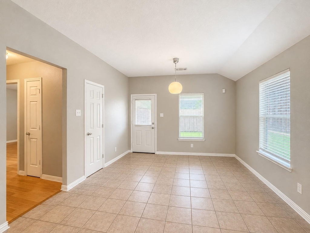 2119 Hawthorne Brook - Photo 14
