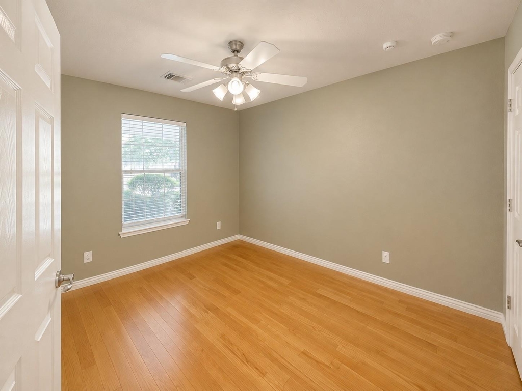 2119 Hawthorne Brook - Photo 9