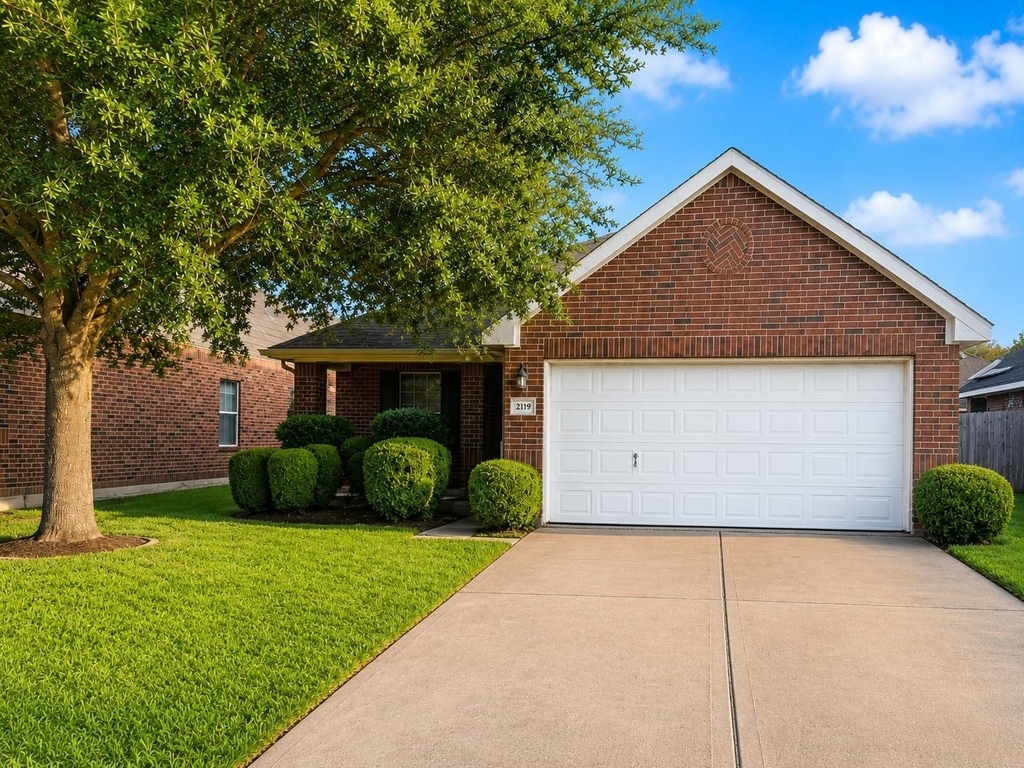 2119 Hawthorne Brook - Photo 0