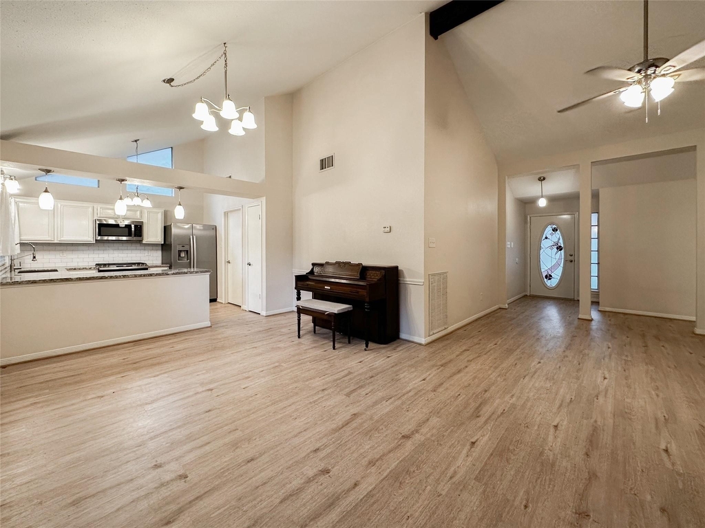 33 N Rain Forest Court - Photo 5
