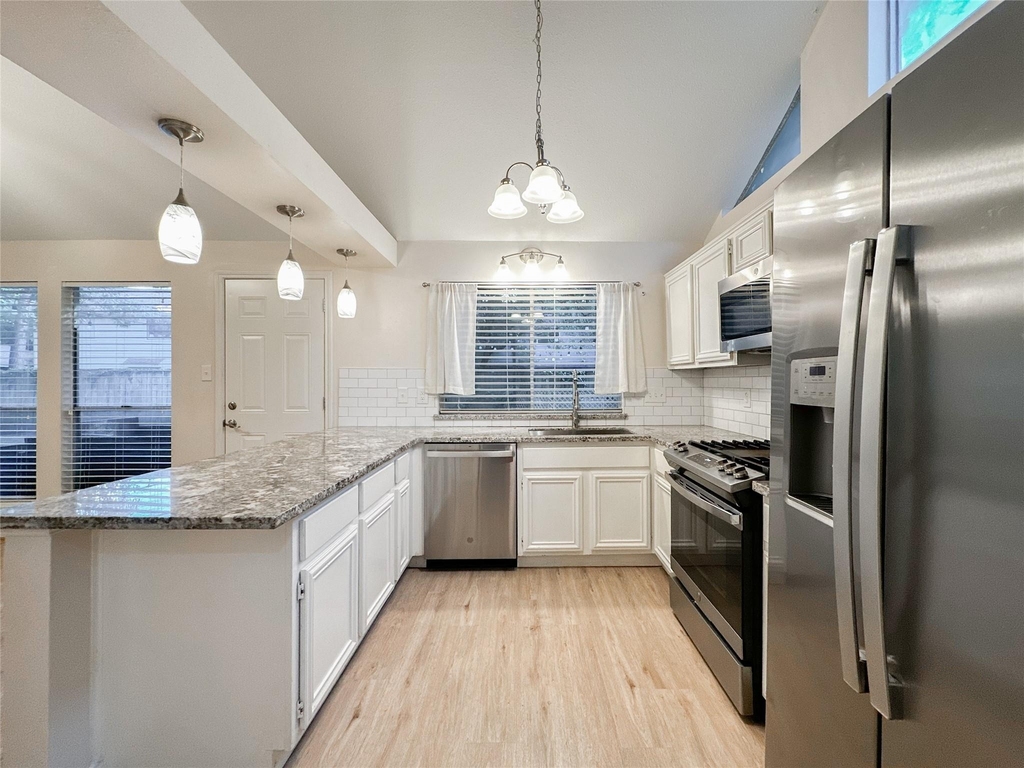 33 N Rain Forest Court - Photo 3