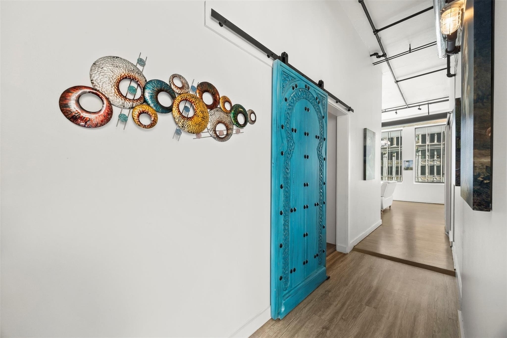 705 Main Street - Photo 6