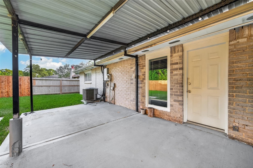 7338 Cornwall Bridge Lane - Photo 32