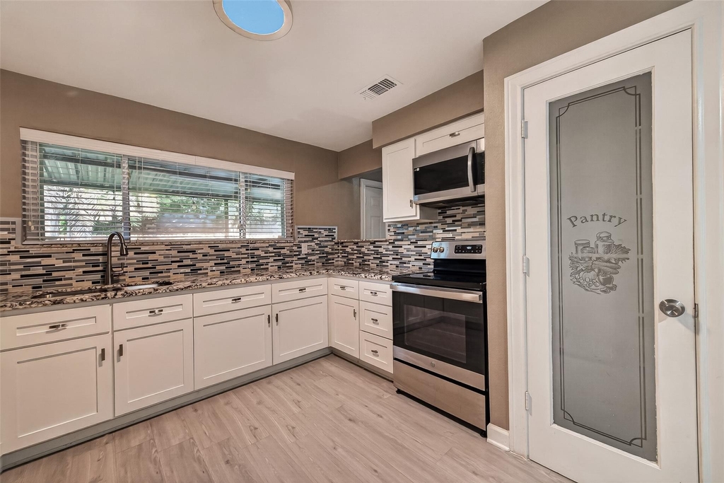 7338 Cornwall Bridge Lane - Photo 15