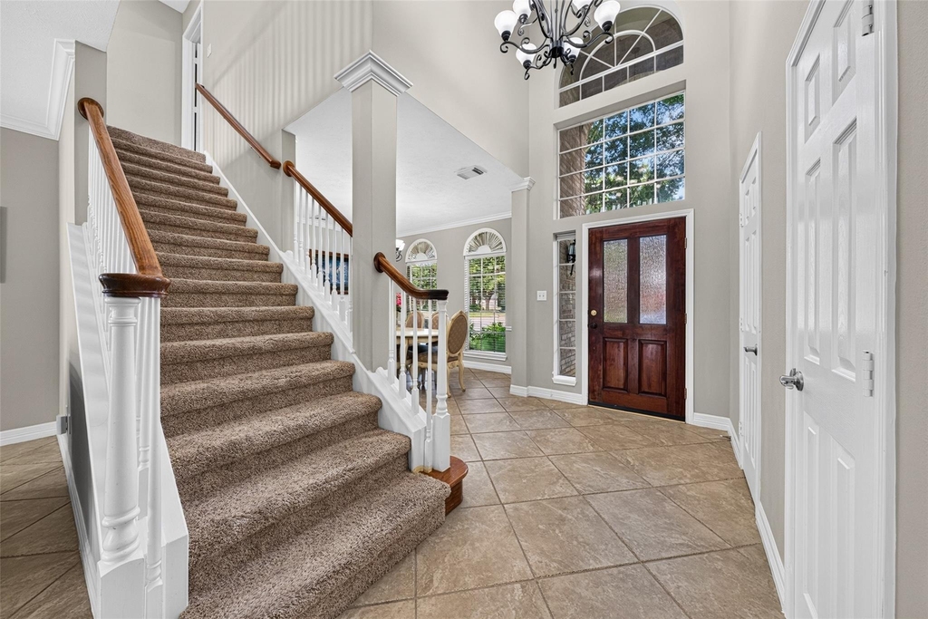 1719 Cantigny Lane - Photo 6