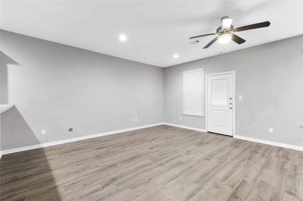 124 Artesian Way - Photo 8