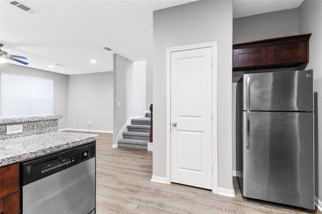 124 Artesian Way - Photo 5