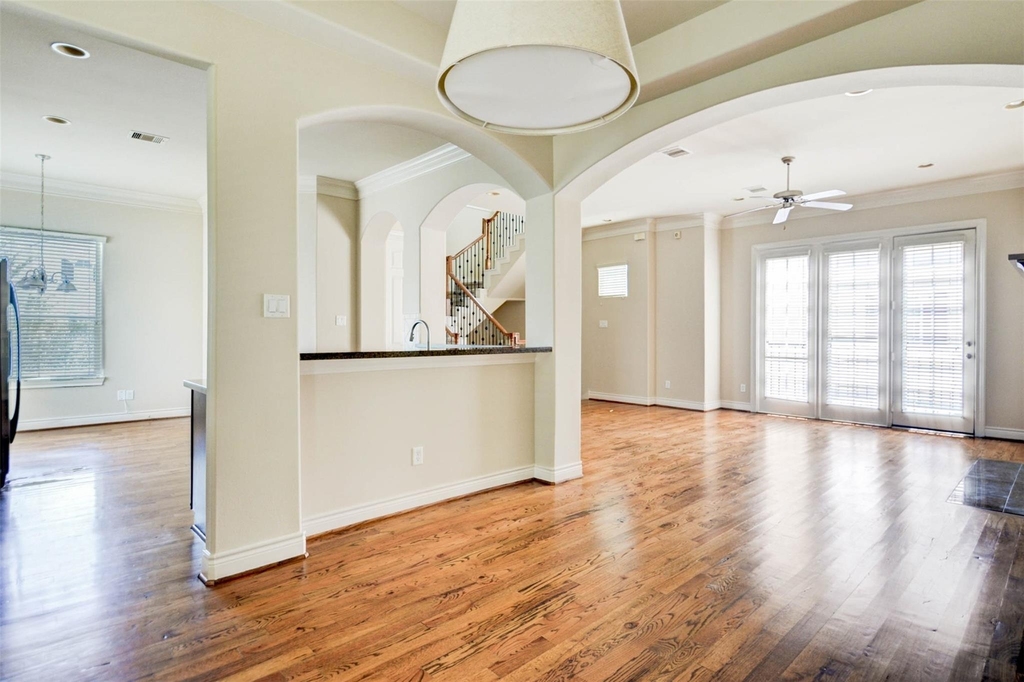 2731 Sherwin Street - Photo 7