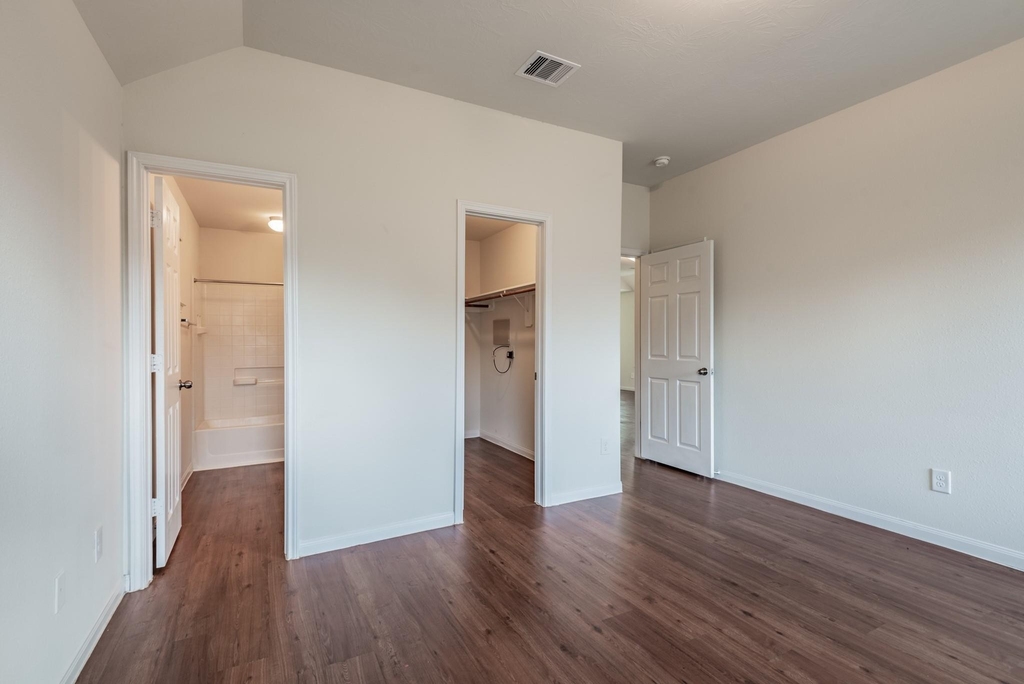 14942 Hidalgo Valley Lane - Photo 11