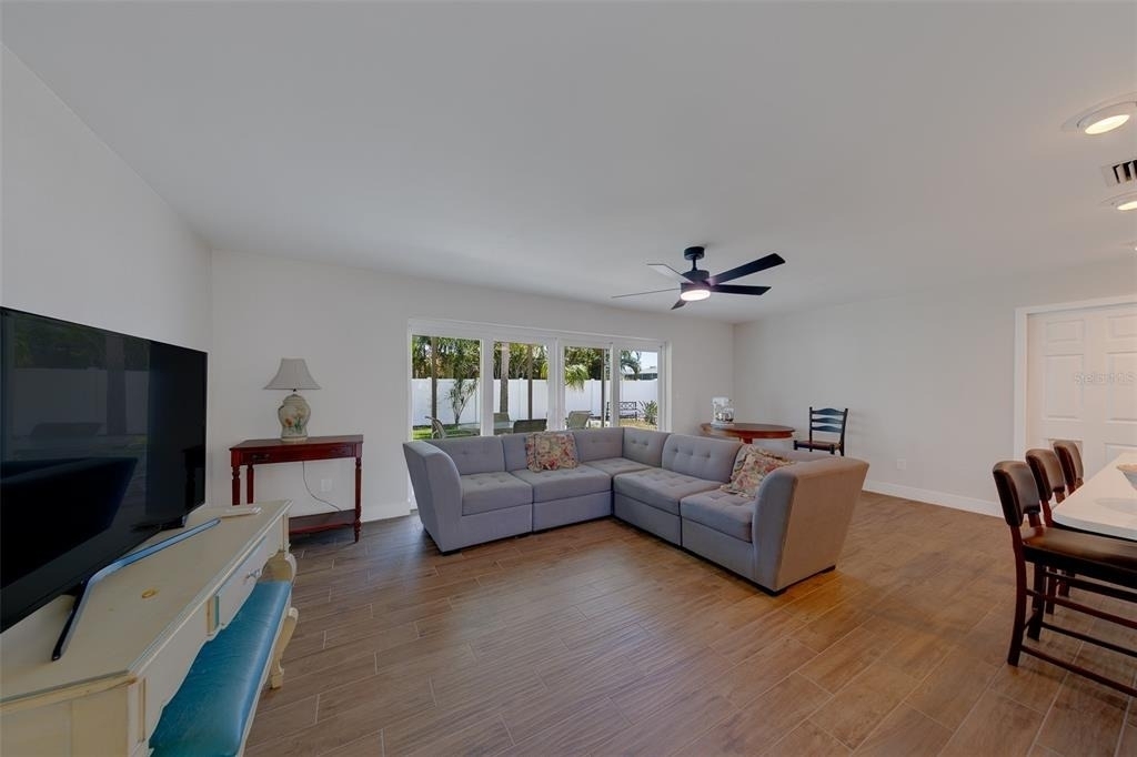 11602 Grove Street - Photo 18