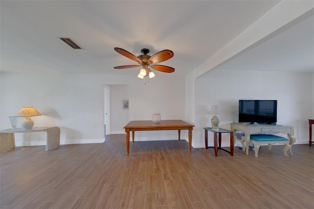 11602 Grove Street - Photo 10