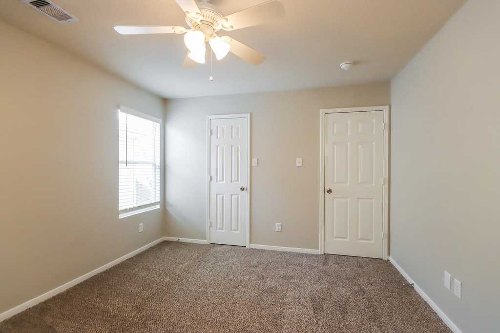 16941 Wren Hill Street - Photo 10