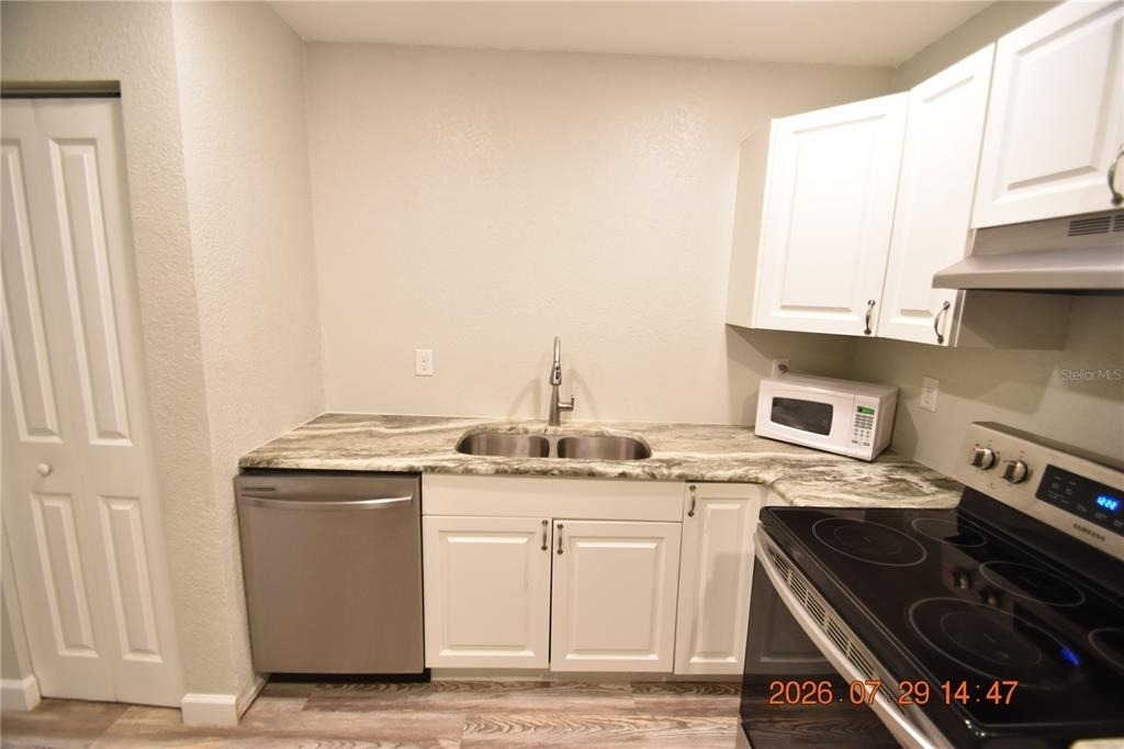 419 Stremma Road - Photo 7