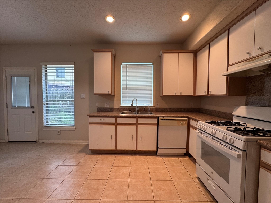 13110 S Bellaire Estates Drive - Photo 9
