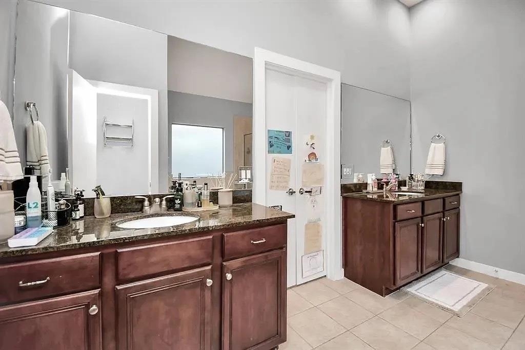 4422 Center Street - Photo 12