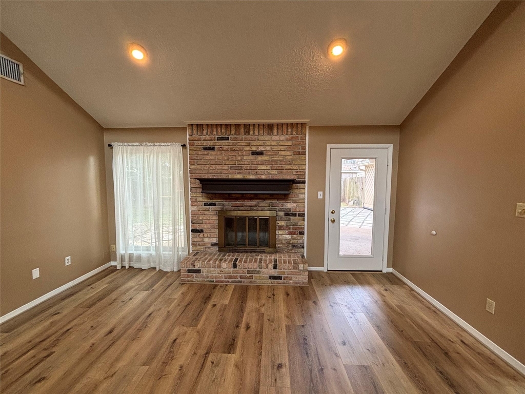 15702 Oxenford Drive - Photo 8