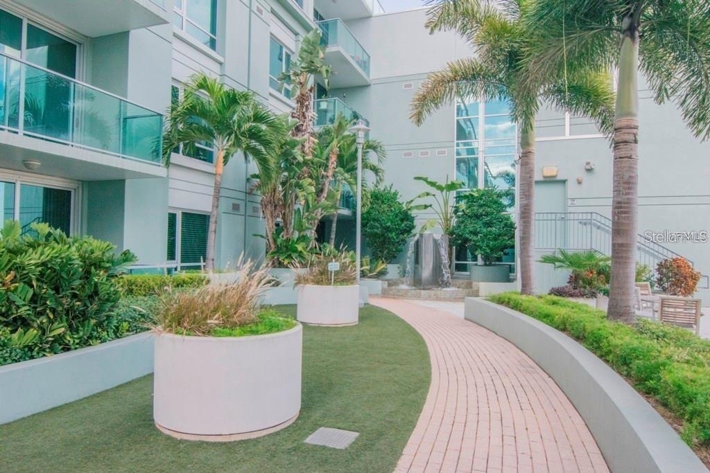 912 Channelside Drive - Photo 1