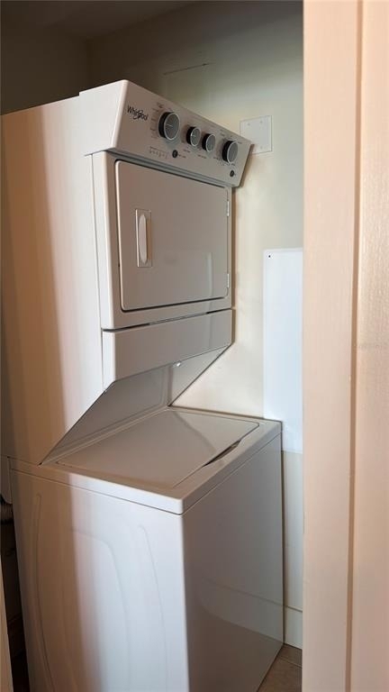 912 Channelside Drive - Photo 8