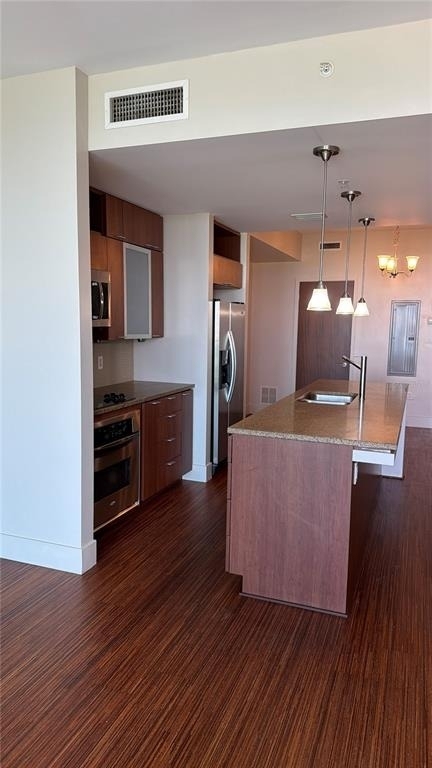 912 Channelside Drive - Photo 2
