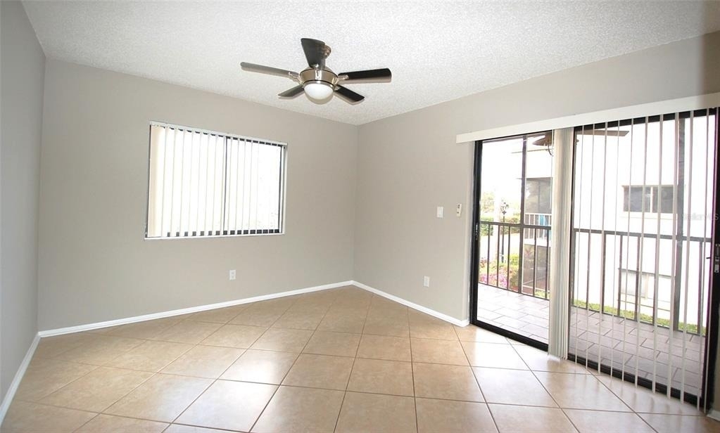 3300 Fox Chase Circle N - Photo 7