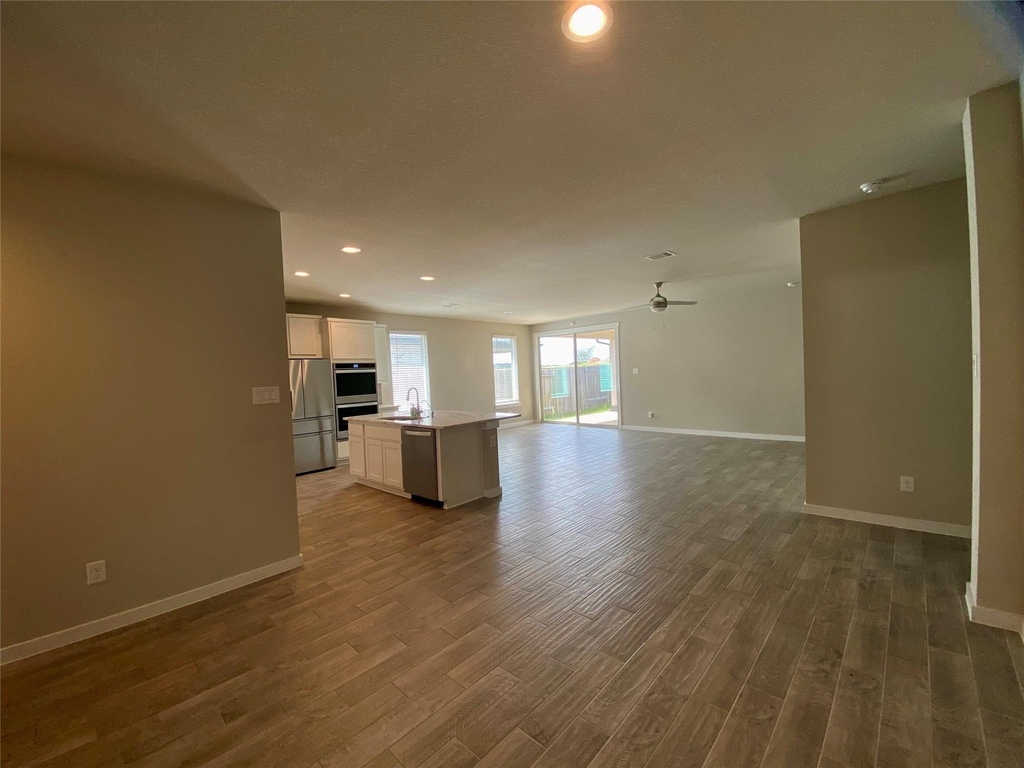 28503 Hannahs Harbor Lane - Photo 21
