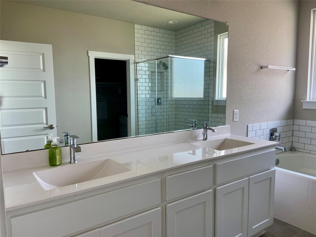 28503 Hannahs Harbor Lane - Photo 11