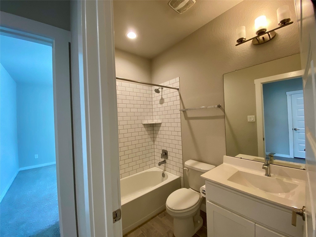 28503 Hannahs Harbor Lane - Photo 15
