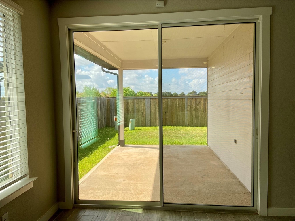 28503 Hannahs Harbor Lane - Photo 24