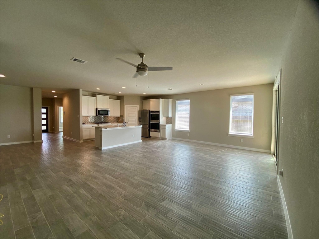28503 Hannahs Harbor Lane - Photo 2
