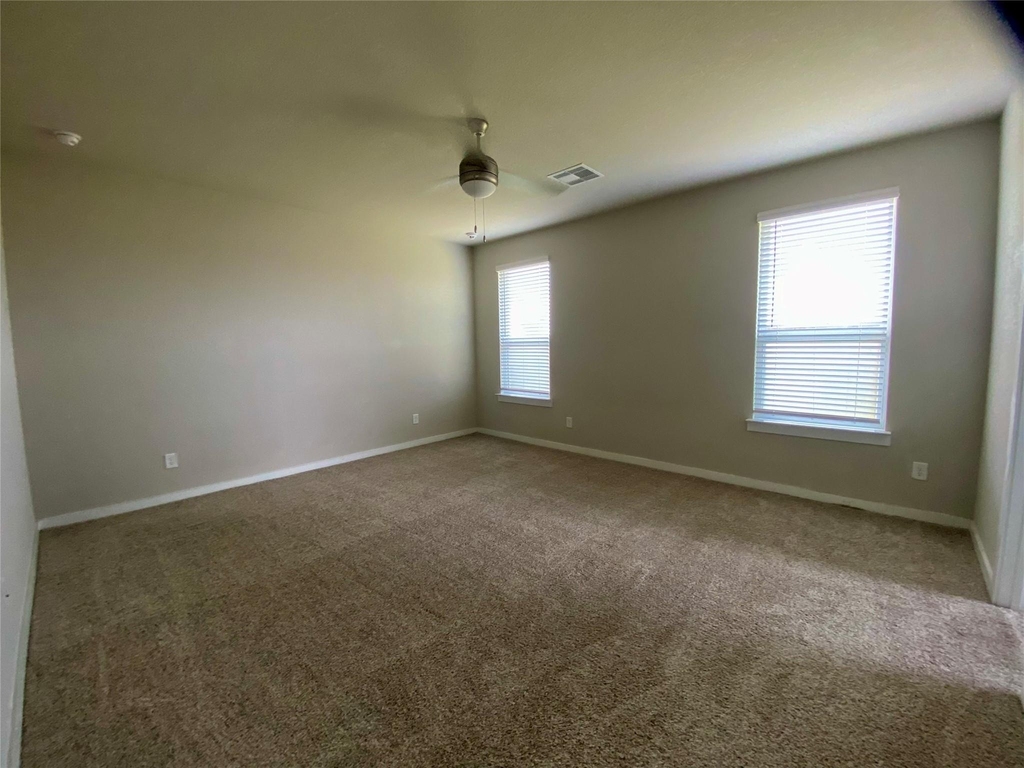 28503 Hannahs Harbor Lane - Photo 5