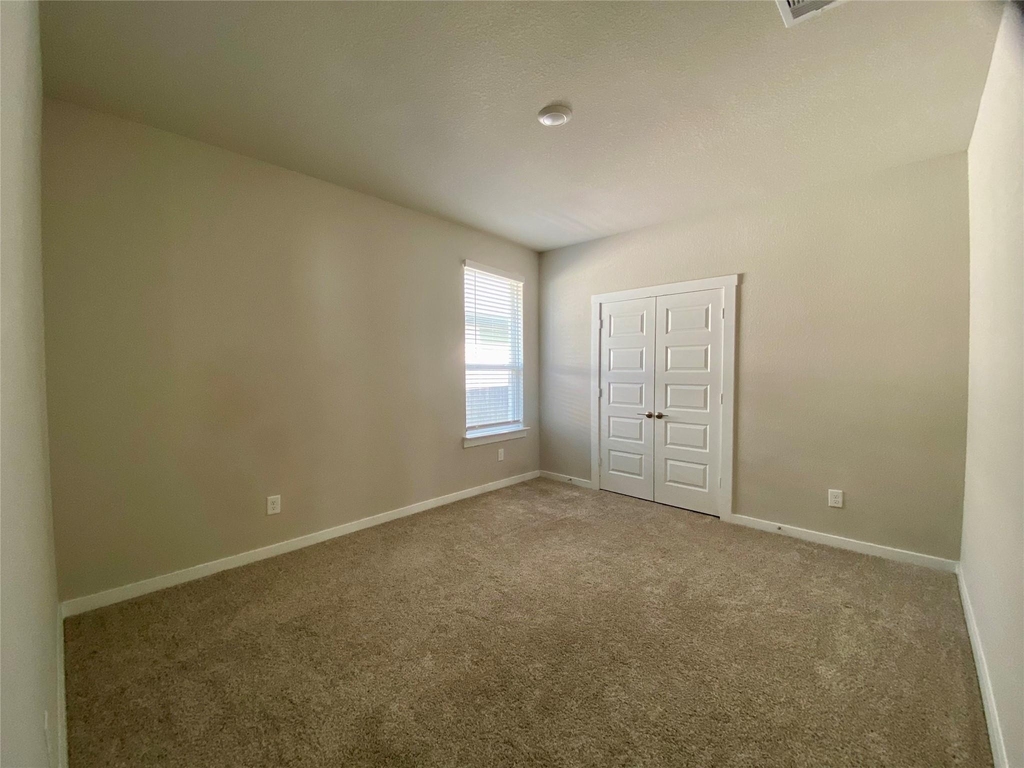 28503 Hannahs Harbor Lane - Photo 17