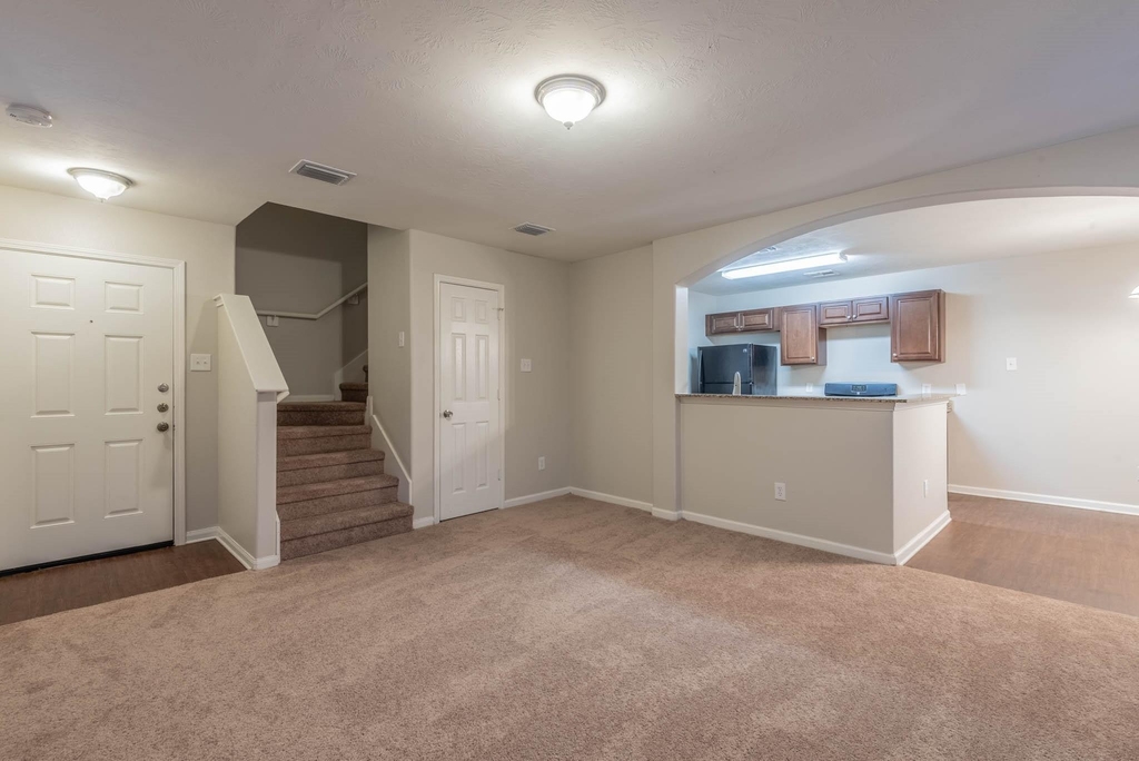 2607 Kiplands Way Drive - Photo 2