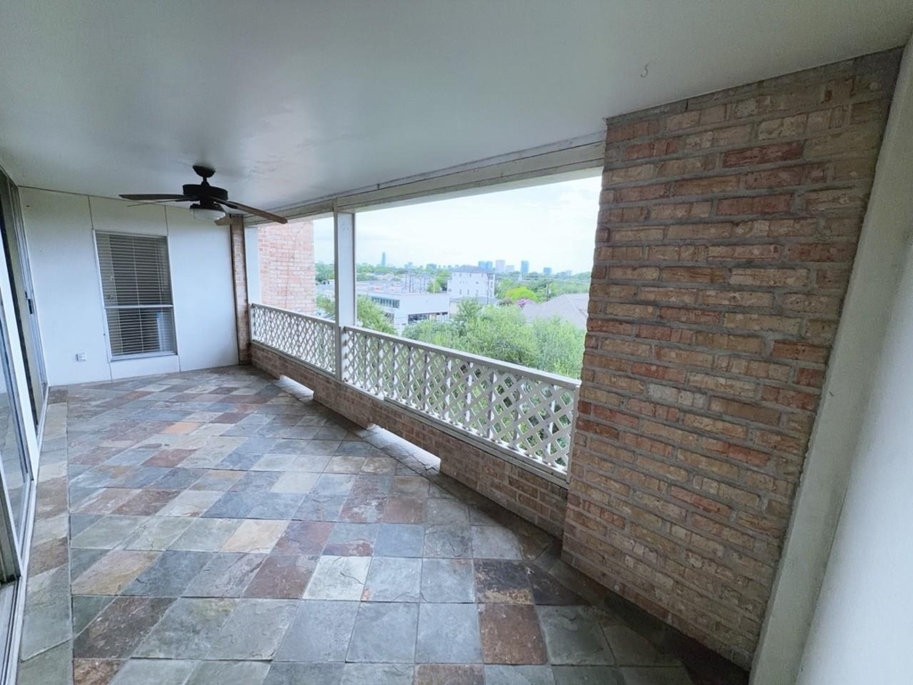 2210 Dorrington Street - Photo 9