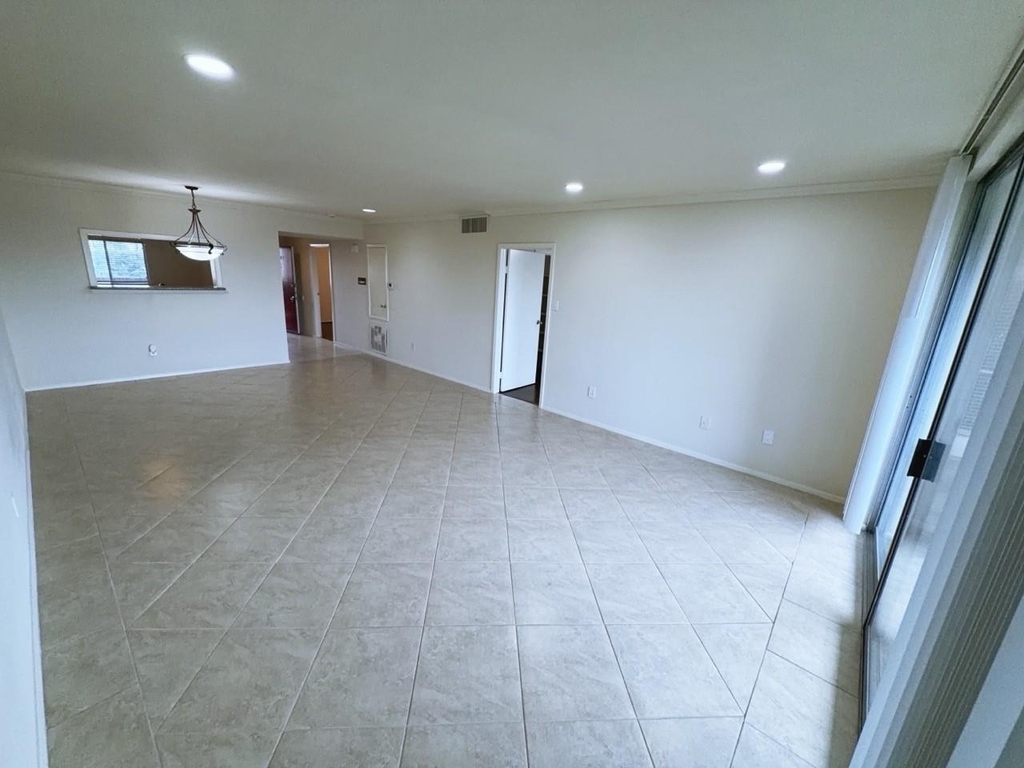 2210 Dorrington Street - Photo 0